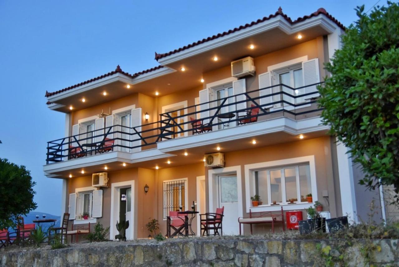 Anemomylos Apartments Lixouri Exterior foto