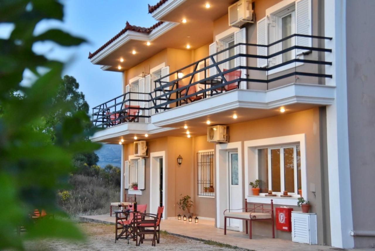 Anemomylos Apartments Lixouri Exterior foto