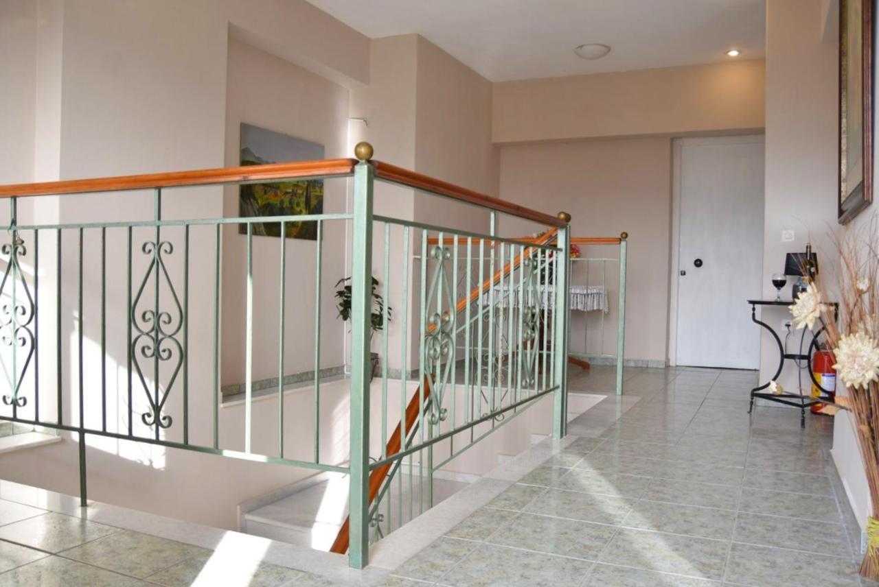 Anemomylos Apartments Lixouri Exterior foto