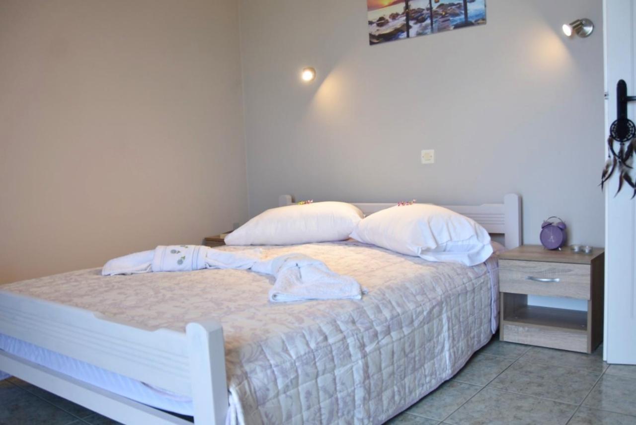 Anemomylos Apartments Lixouri Exterior foto