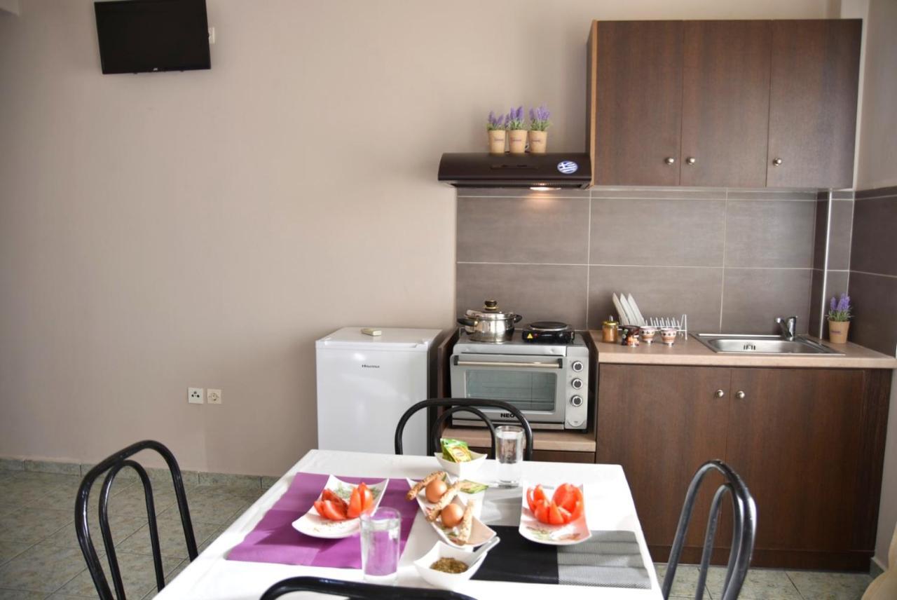 Anemomylos Apartments Lixouri Exterior foto
